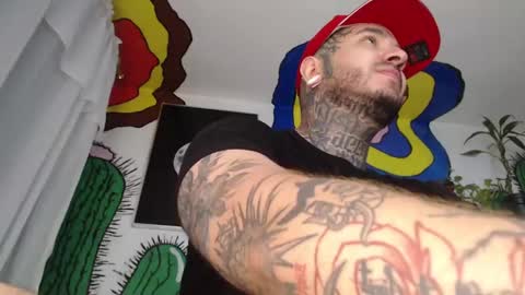 Snapshot of mrmanny__ chatting on 12.21.24 mrmanny__ online show from 12.21.24