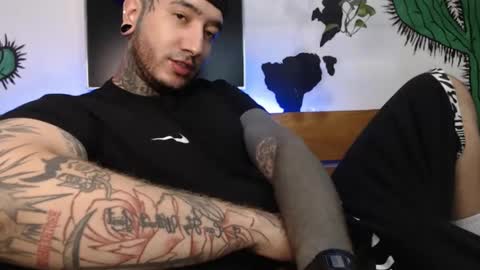 Snapshot of mrmanny__ chatting on 02.13.25 mrmanny__ online show from 02.13.25