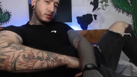 Snapshot of mrmanny__ chatting on 02.16.25 mrmanny__ online show from 02.16.25