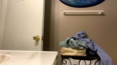 Snapshot of mrmeltyourheart chatting on 02.27.26 James online show from 02.27.26