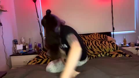 Snapshot of mrs_and_his_kitten chatting on 01.17.25 mrs_and_his_kitten online show from 01.17.25