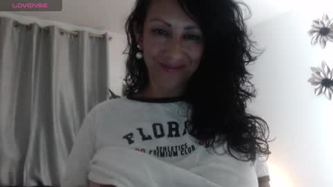 Snapshot of mrs_deborah chatting on 01.15.25 mrs_deborah online show from 01.15.25
