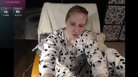 Snapshot of mrsluck chatting on 01.08.25 Sasha online show from 01.08.25