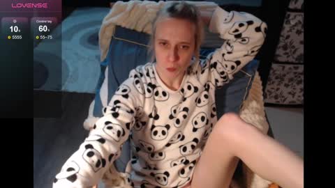 Snapshot of mrsluck chatting on 01.19.25 Sasha online show from 01.19.25