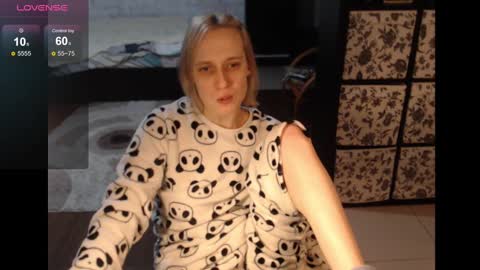 Snapshot of mrsluck chatting on 02.23.25 Sasha online show from 02.23.25