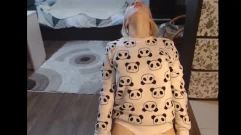 Sasha online show from 10.18.25