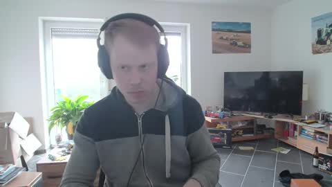 Snapshot of mrzaasch chatting on 03.25.26 Sascha online show from 03.25.26