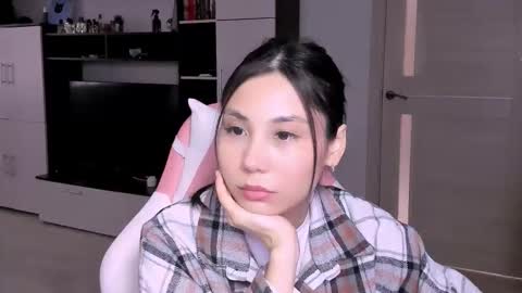 ms_emily_ online show from 03.06.26