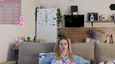 Snapshot of ms_foryou chatting on 03.08.25 Ms ForYOU online show from 03.08.25