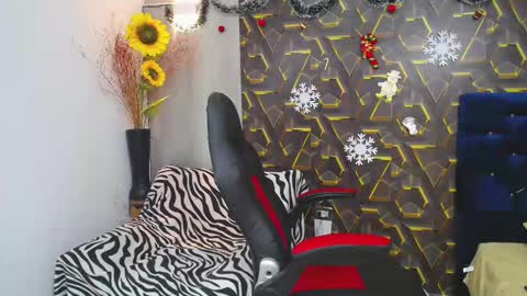 ms_leydi online show from 11.27.25