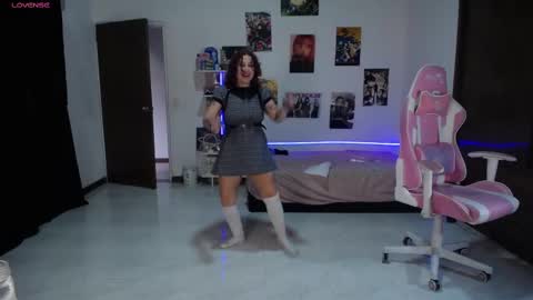 Manuela3 online show from 02.19.25