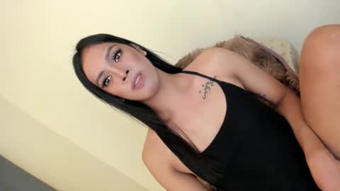 Snapshot of ms_selenaxx chatting on 01.07.25 selena online show from 01.07.25