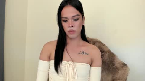 Snapshot of ms_selenaxx chatting on 01.15.25 selena online show from 01.15.25