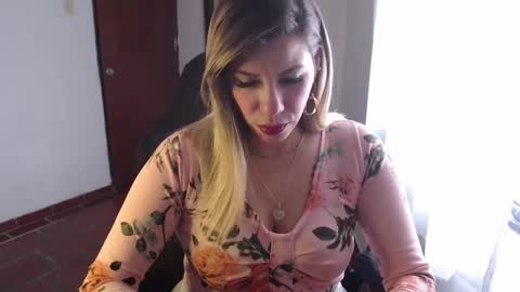 Snapshot of ms_sofiax chatting on 01.24.25 Sofia online show from 01.24.25