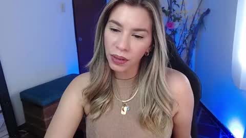 Snapshot of ms_sofiax chatting on 10.20.25 Sofia online show from 10.20.25