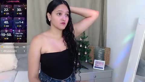 Snapshot of ms_valentina_01 chatting on 12.19.24 Valentina  online show from 12.19.24