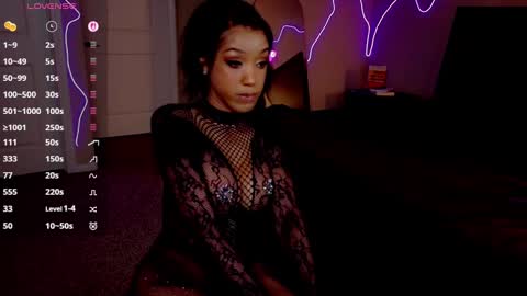 Snapshot of mschanelcarter chatting on 09.22.25 Chanel Carter online show from 09.22.25