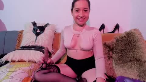 Miss Justine online show from 12.16.24