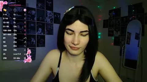 Snapshot of mskissa chatting on 10.11.25 Noora Saetr online show from 10.11.25