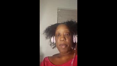 Snapshot of msmechocolate chatting on 04.11.26 msmechocolate online show from 04.11.26
