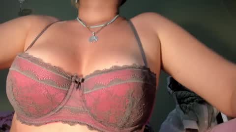 MsPurrfectLove online show from 01.19.25