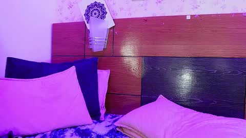 Manuela  online show from 02.21.25