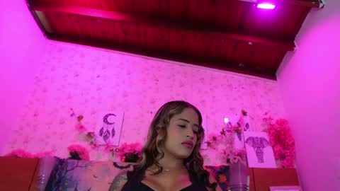 Manuela  online show from 10.08.25