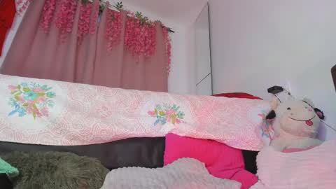 Chloe new account online show from 10.06.25