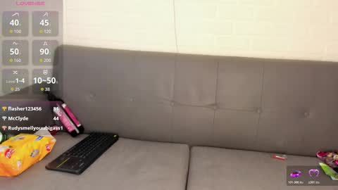 Snapshot of muentes_geminis chatting on 10.23.25 Tati online show from 10.23.25