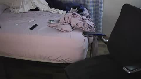 Muffdiver online show from 03.04.25