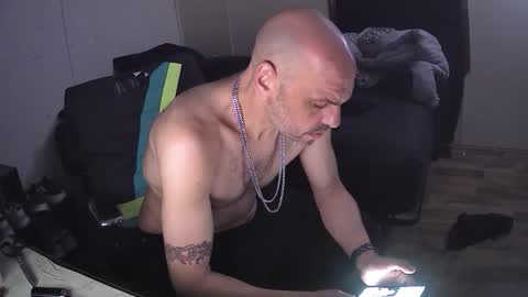 Muffdiver online show from 03.08.26