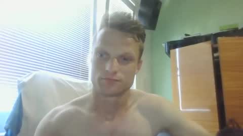 Snapshot of mugis420 chatting on 06.28.26 mugis420 online show from 06.28.26