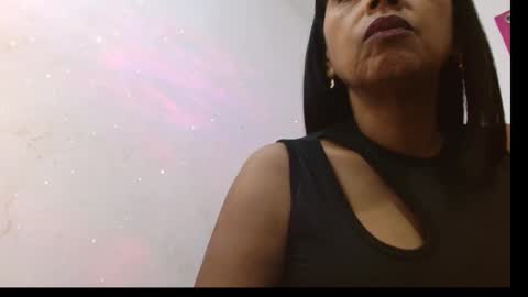 Snapshot of muladefuego chatting on 12.29.24 yuli online show from 12.29.24