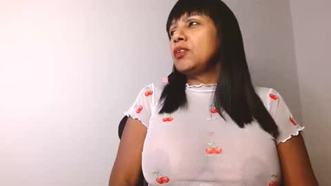 Snapshot of muladefuego chatting on 10.04.25 yuli online show from 10.04.25