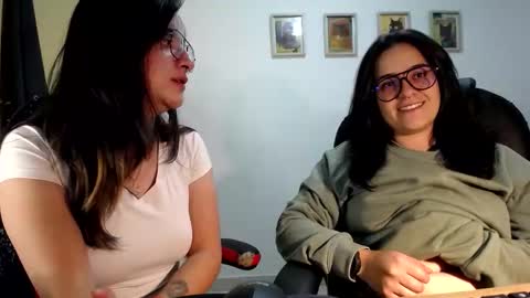 Dani and Alex online show from 10.15.25