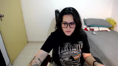 Dani and Alex online show from 11.04.25