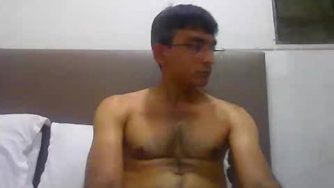 Snapshot of mumbaimonster8inch chatting on 10.07.25 rajesh engineer online show from 10.07.25