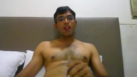 Snapshot of mumbaimonster8inch chatting on 10.20.25 rajesh engineer online show from 10.20.25