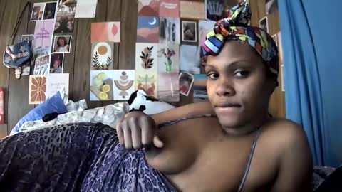 mumnxdor online show from 12.15.25