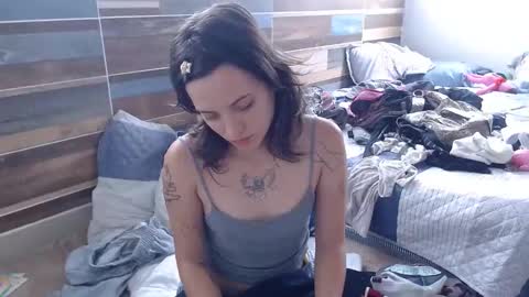   online show from 10.08.25