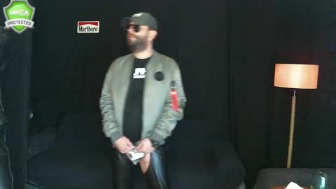 Snapshot of muratturkei chatting on 12.22.24 MasterBros online show from 12.22.24