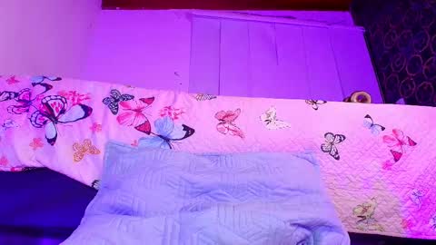 Snapshot of muriel_belovv chatting on 02.18.25 Tell me Sofi online show from 02.18.25