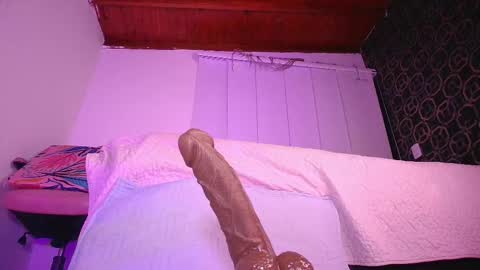 Snapshot of muriel_belovv chatting on 09.22.25 Tell me Sofi  online show from 09.22.25