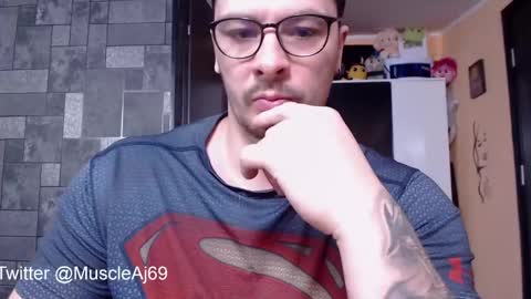 Snapshot of muscleaj69 chatting on 02.08.25 AJ online show from 02.08.25