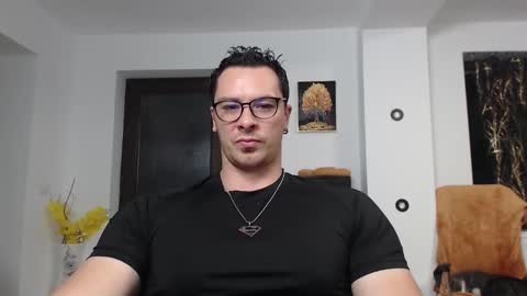 AJ online show from 11.08.25