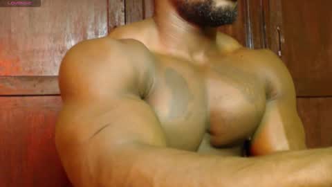 musclegod23 online show from 09.10.25