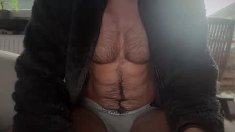 Snapshot of musclehair3 chatting on 12.14.24 musclehair3 online show from 12.14.24