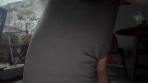 Snapshot of musclehair3 chatting on 12.15.24 musclehair3 online show from 12.15.24