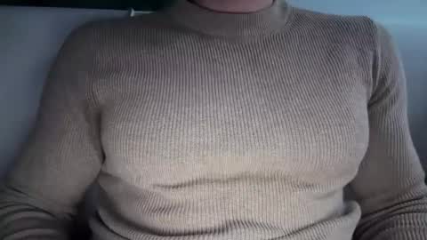 Snapshot of musclehair3 chatting on 12.19.24 musclehair3 online show from 12.19.24