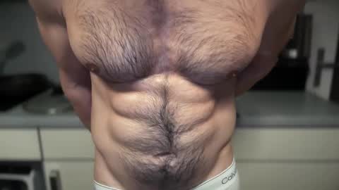 Snapshot of musclehair3 chatting on 01.01.25 musclehair3 online show from 01.01.25